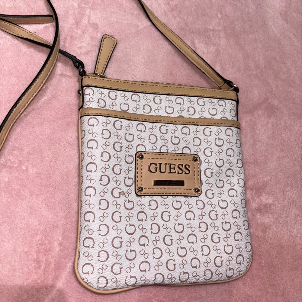 GUESS White With Beige Monogram Crossbody